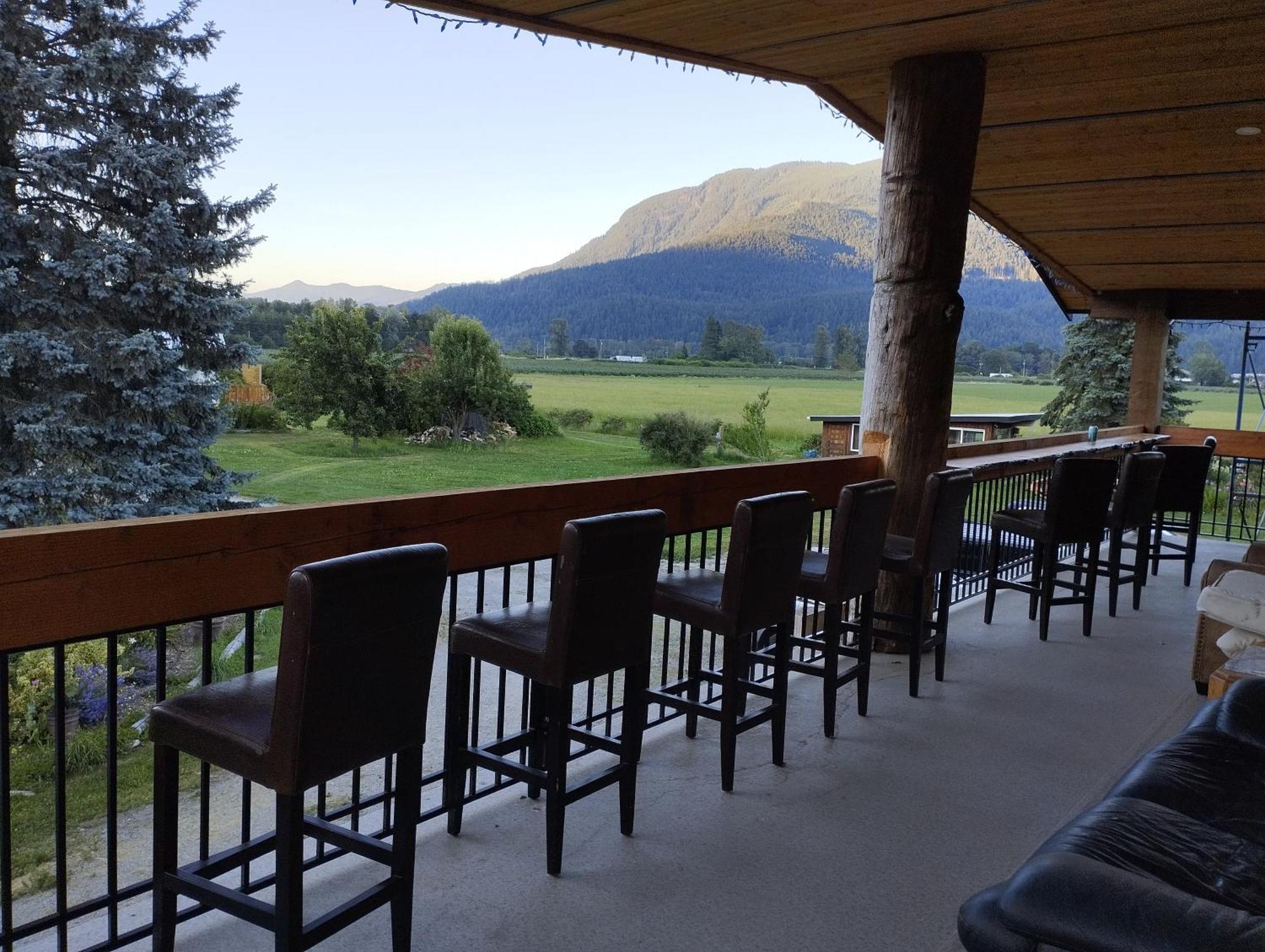 Harrison Hammond House Farmstay Harrison Mills ภายนอก รูปภาพ