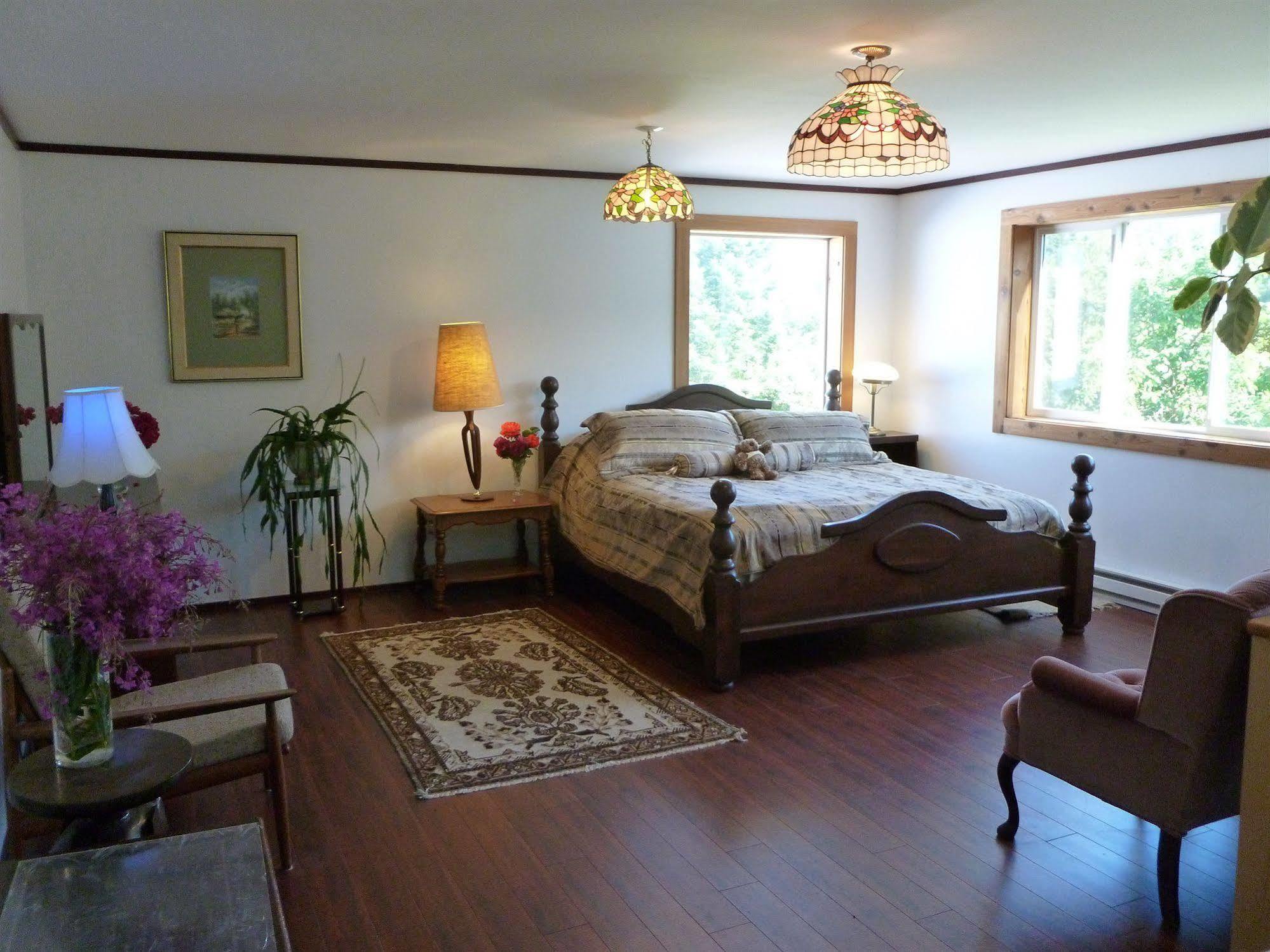 Harrison Hammond House Farmstay Harrison Mills ภายนอก รูปภาพ