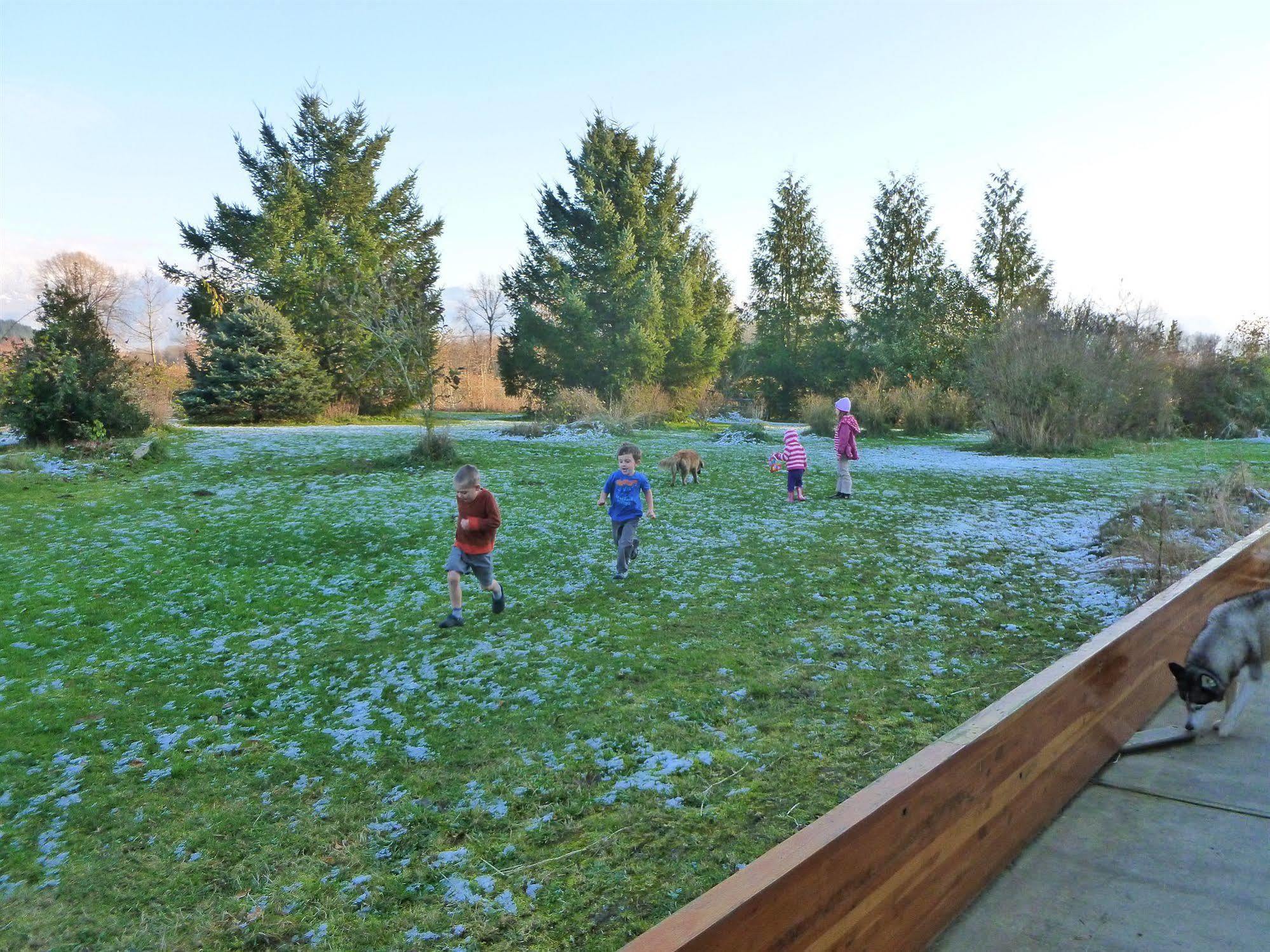 Harrison Hammond House Farmstay Harrison Mills ภายนอก รูปภาพ