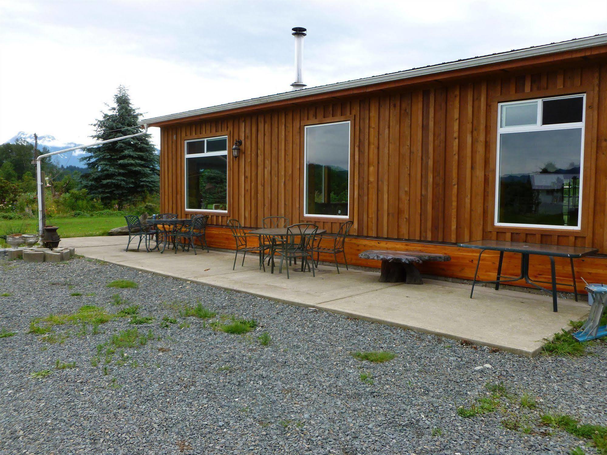 Harrison Hammond House Farmstay Harrison Mills ภายนอก รูปภาพ