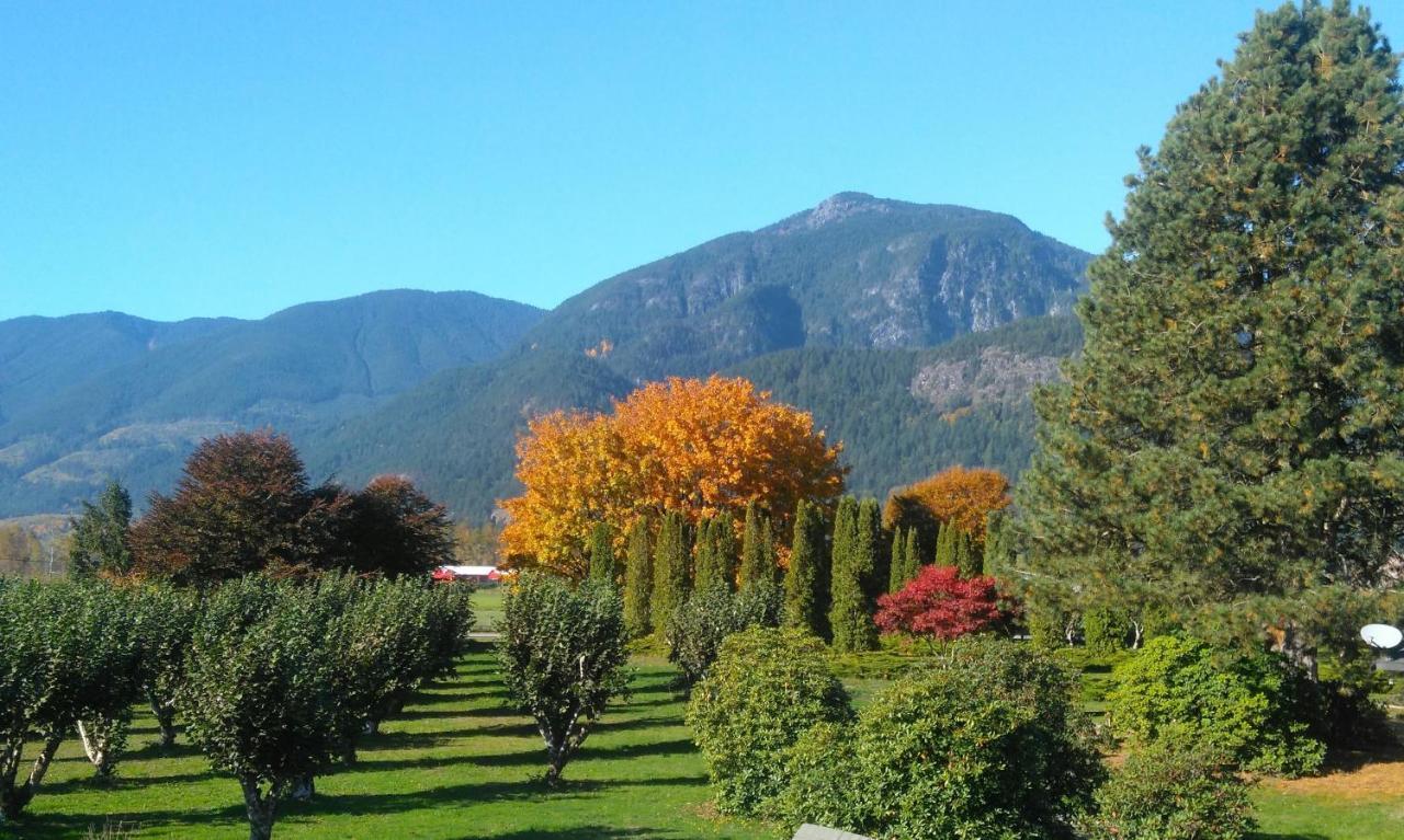 Harrison Hammond House Farmstay Harrison Mills ภายนอก รูปภาพ
